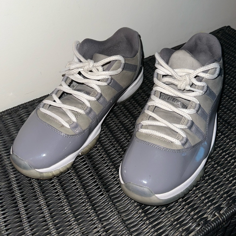 Jordan 11 low cool grey